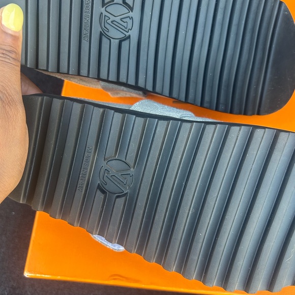 Louis Vuitton Light Gray Monogram Loafers - Picture 4 of 7